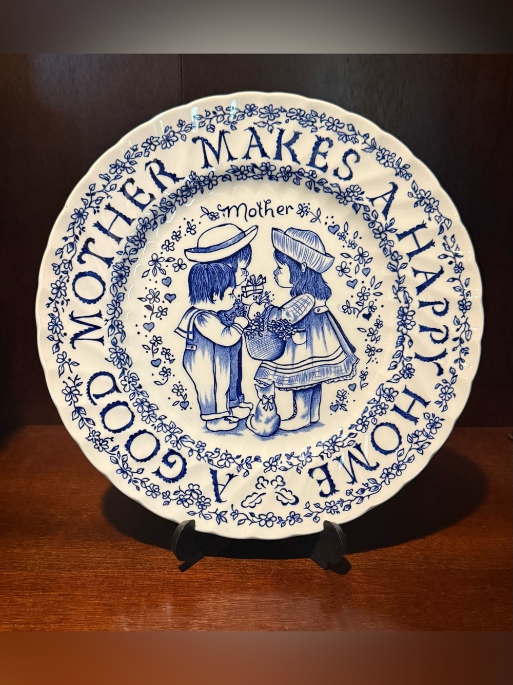 A Good Mother Makes A Happy Home Decorative Plate Royal Crownford England